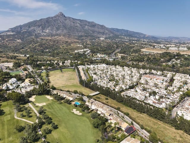 4 sovrum Hus till salu i Aloha Golf, Marbella med pool - 1 650 000 € (Ref: 9204512)