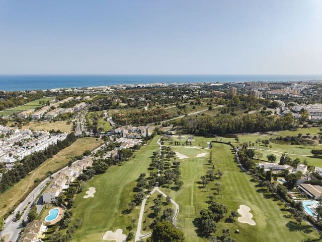 4 sovrum Villa till salu i Los Naranjos, Marbella med pool - 1 650 000 € (Ref: 9204512)