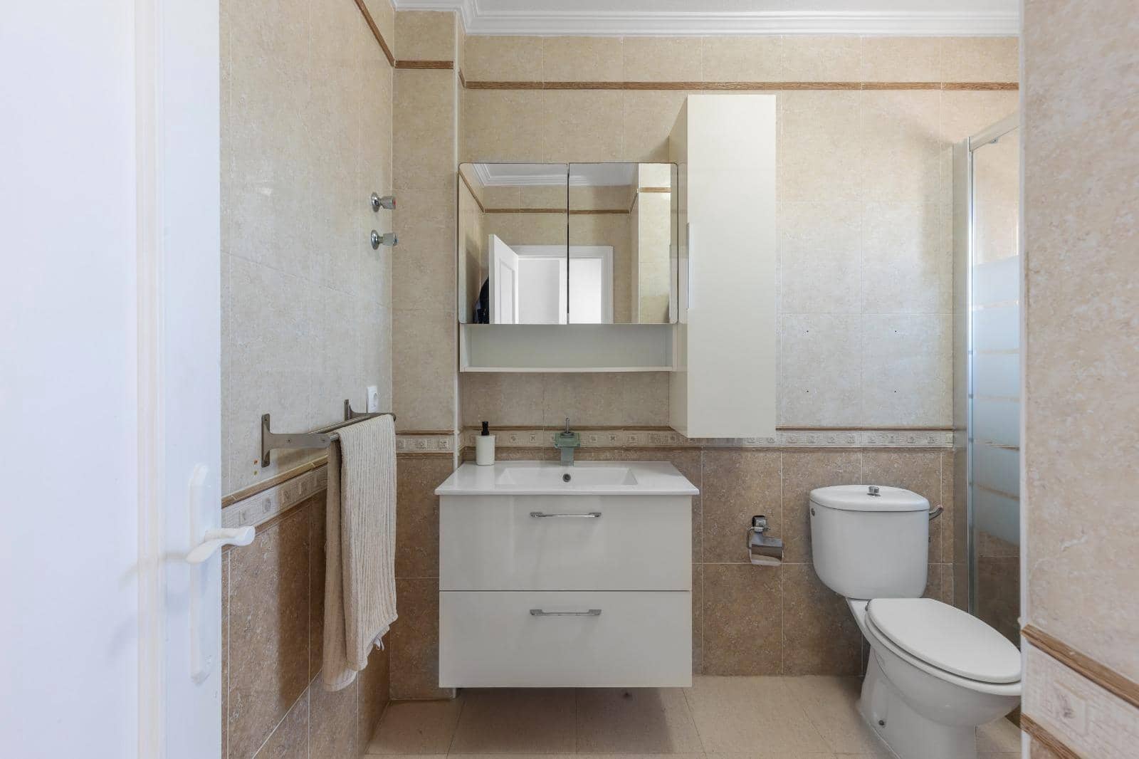 2 sovrum Semi-fristående Villa till salu i Orihuela Costa med pool - 252 500 € (Ref: 9206438)