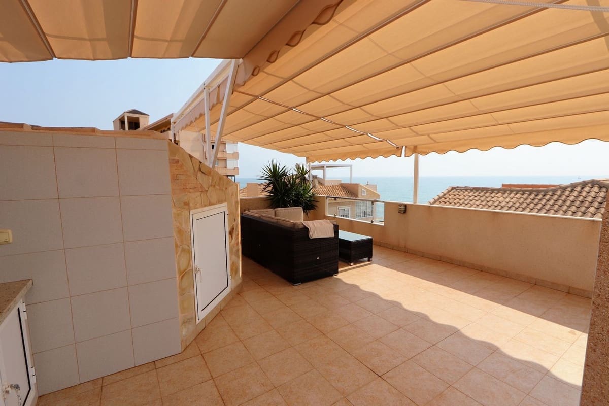 3 sovrum Semi-fristående Villa till salu i Torrevieja - 445 000 € (Ref: 9206450)