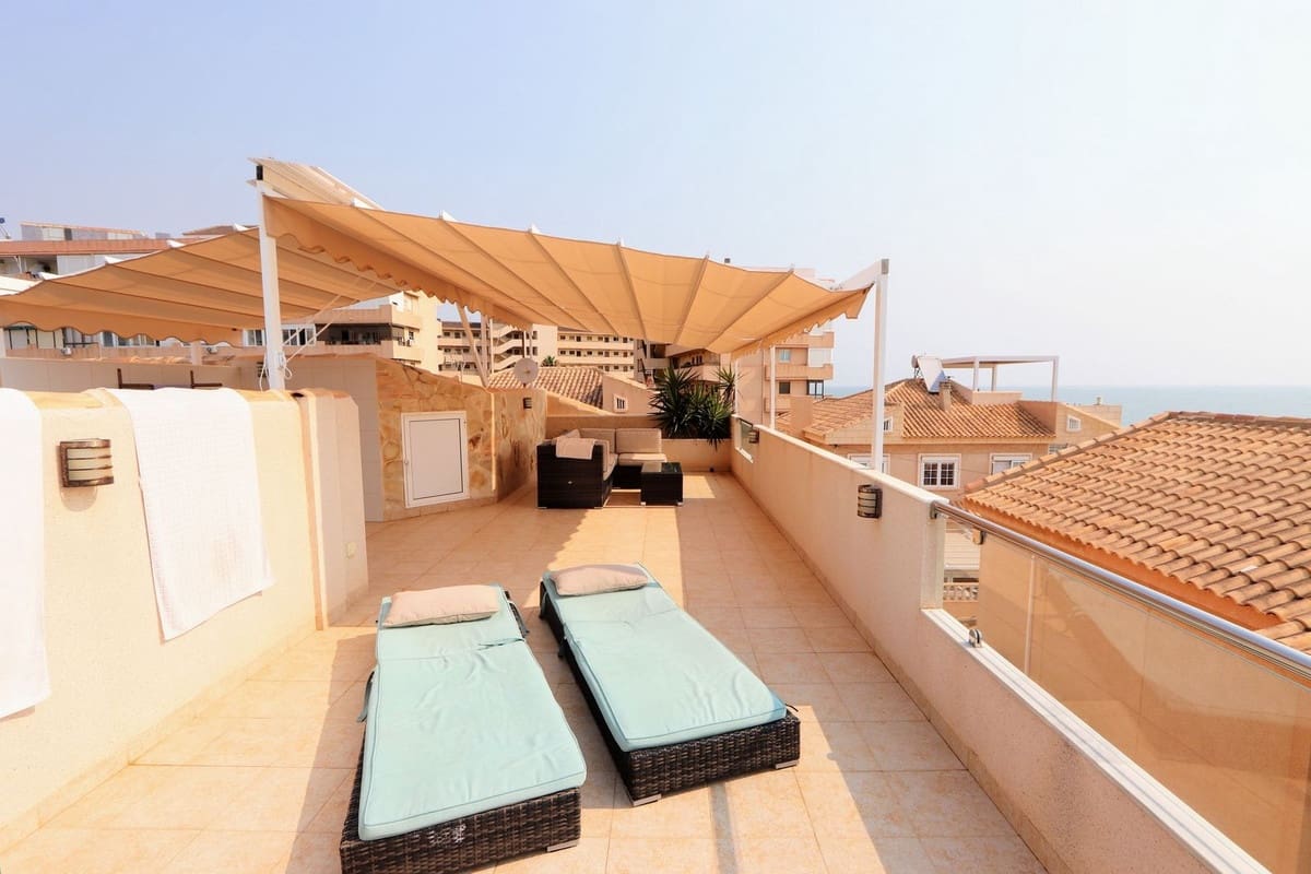 3 makuuhuone Paritalo myytävänä paikassa Torrevieja - 445 000 € (Ref: 9206450)