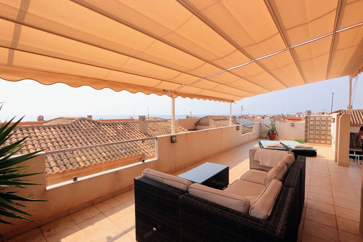 3 soverom Kjedet enebolig til salgs i Torrevieja - € 445 000 (Ref: 9206450)