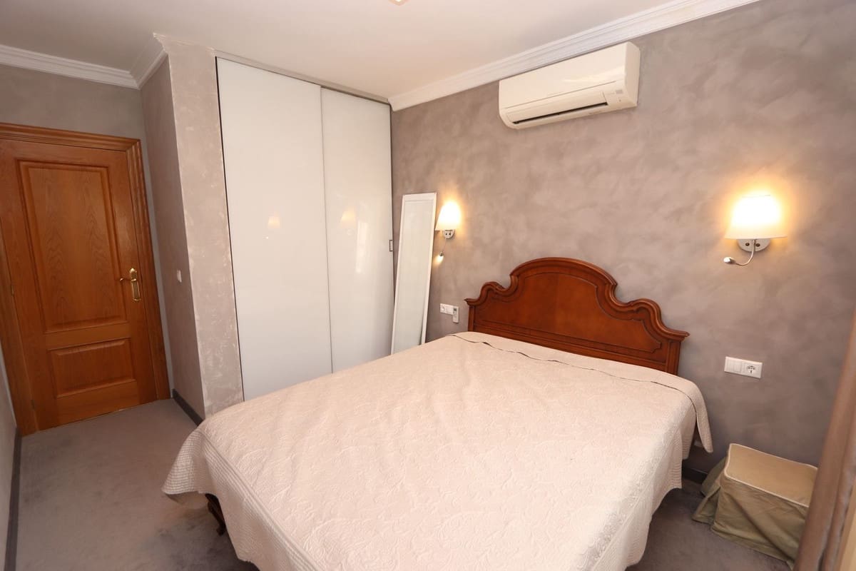 3 soveværelse Semi-Rækkehus til salg i Torrevieja - € 445.000 (Ref: 9206450)