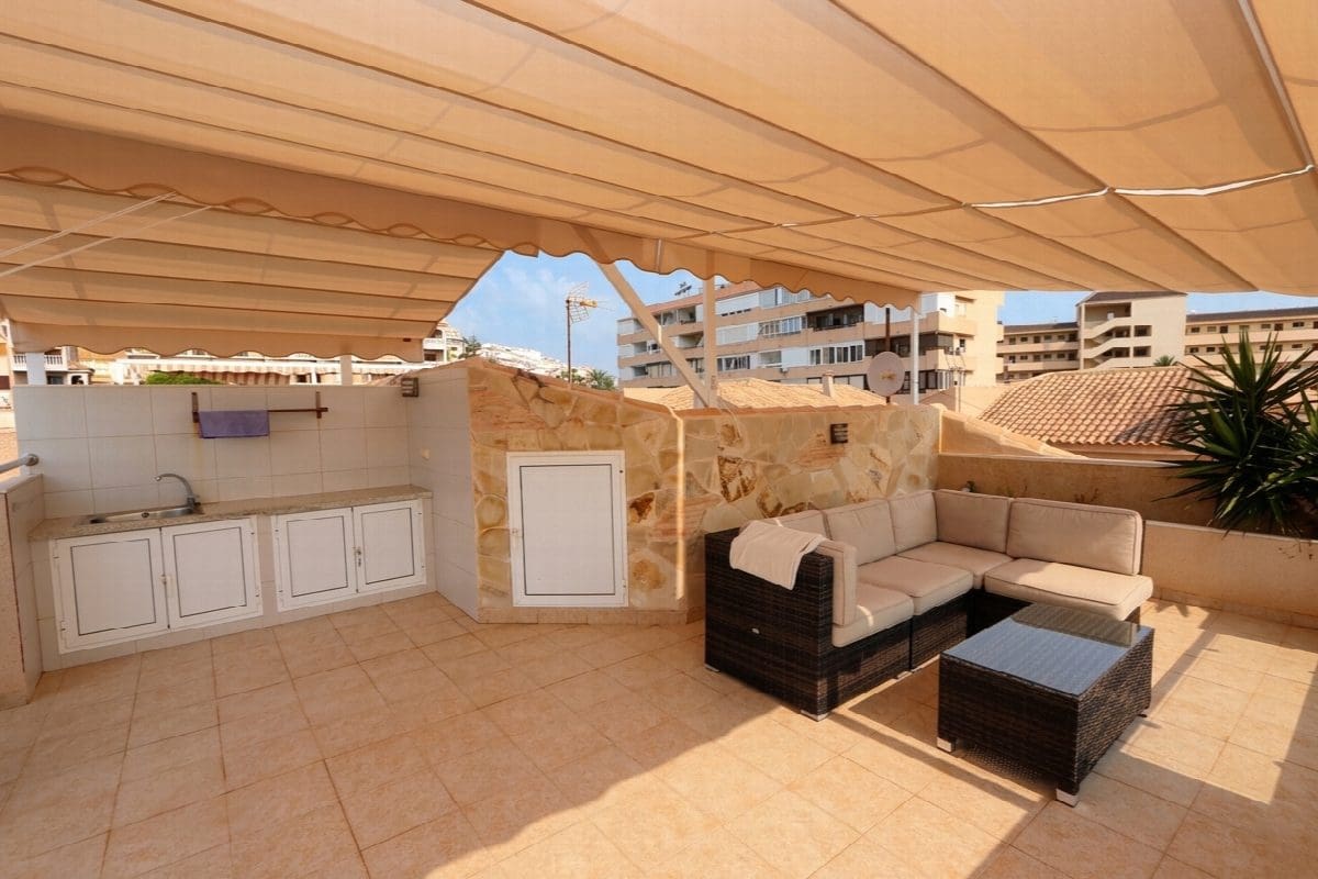 3 soverom Kjedet enebolig til salgs i Torrevieja - € 445 000 (Ref: 9206450)