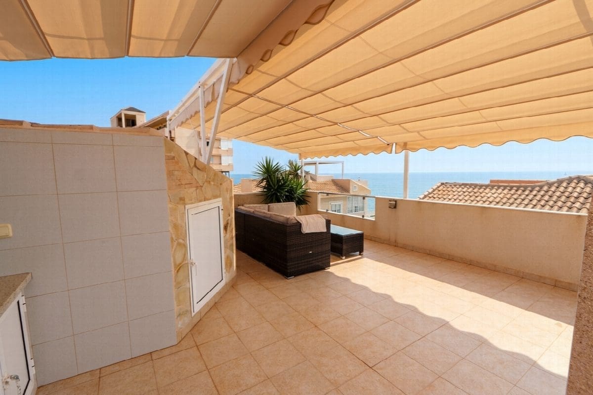 3 soverom Kjedet enebolig til salgs i Torrevieja - € 445 000 (Ref: 9206450)