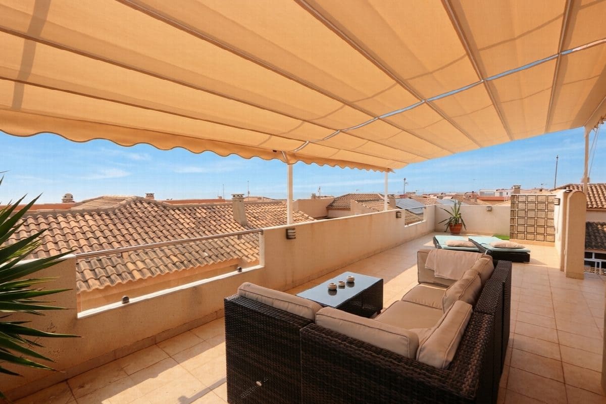 3 soverom Kjedet enebolig til salgs i Torrevieja - € 445 000 (Ref: 9206450)