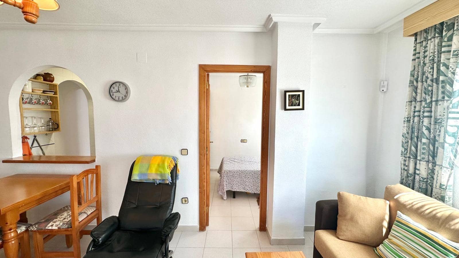 2 chambre Penthouse à vendre à Torrevieja avec piscine - 158 000 € (Ref: 9208313)