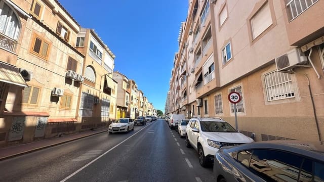 2 chambre Appartement à vendre à Torrevieja avec piscine - 158 000 € (Ref: 9208313)
