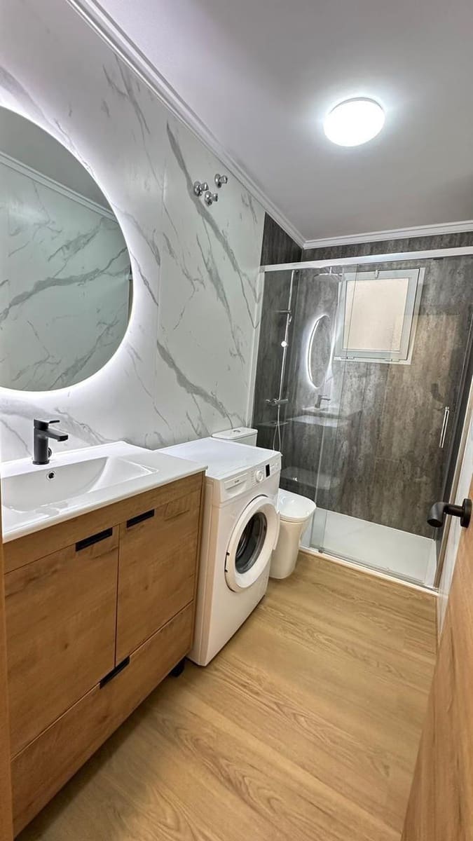 2 quarto Apartamento para venda em Torrevieja com piscina - 190 000 € (Ref: 9208314)