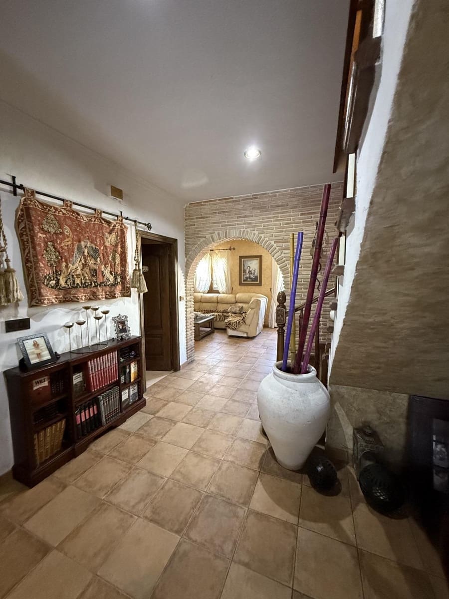 4 soveværelse Byhus til salg i Torrevieja - € 365.000 (Ref: 9209154)