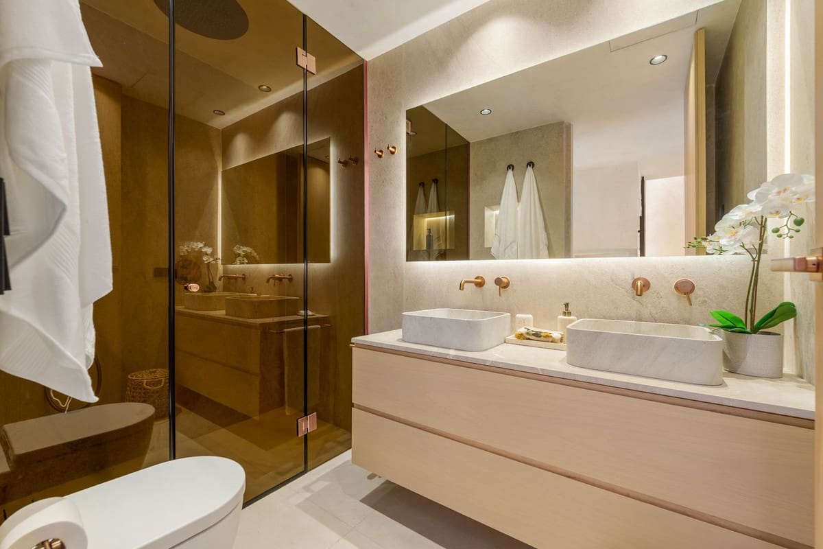 Casa de 4 habitaciones en Golden Mile en venta - 2.150.000 € (Ref: 9215055)