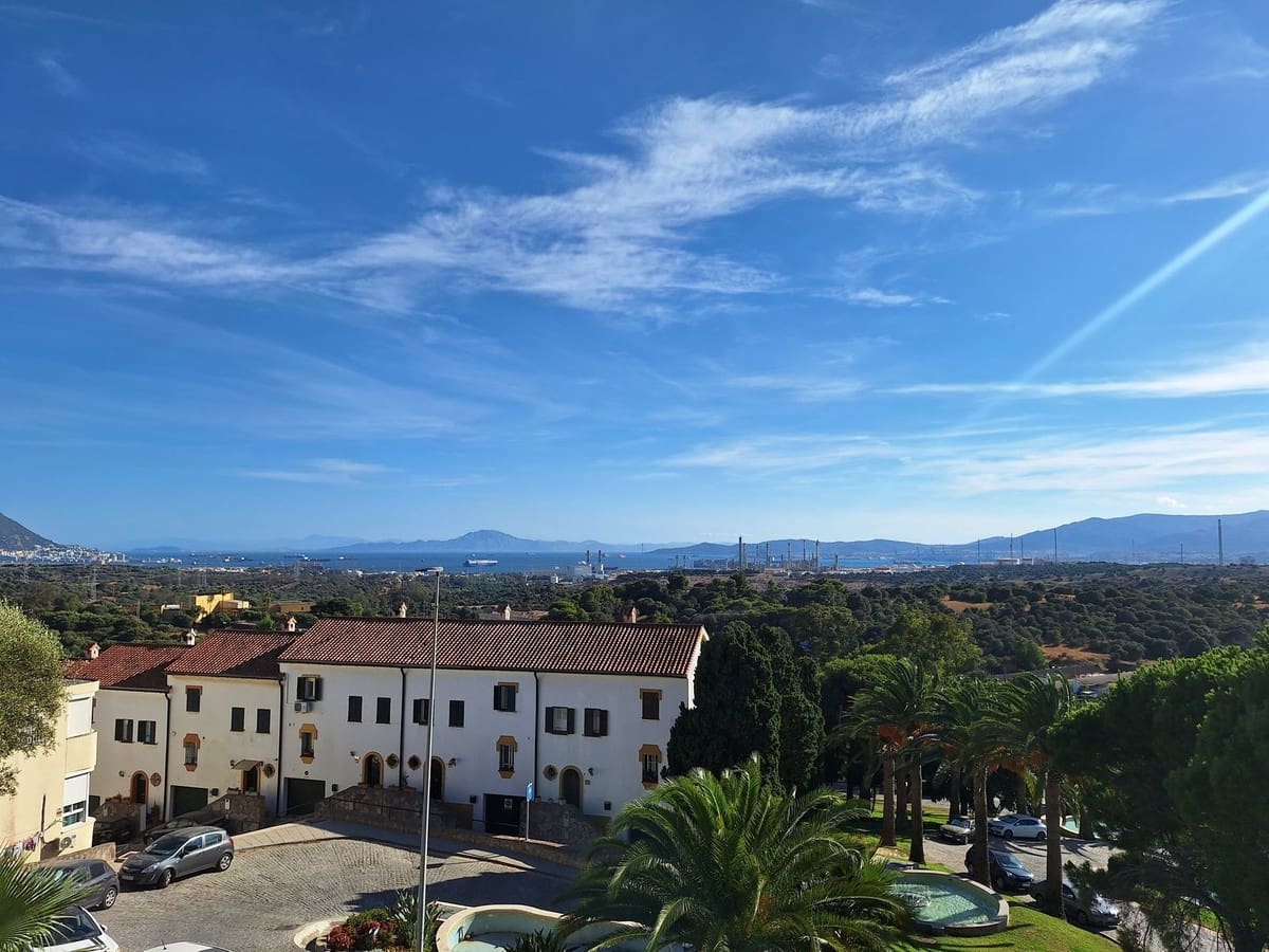 3 soveværelse Byhus til salg i San Roque - € 244.000 (Ref: 9217394)