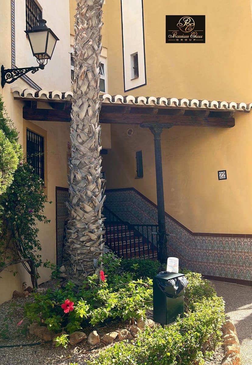 3 soverom Penthouse til salgs i Torrevieja med garasje - € 319 000 (Ref: 9217402)