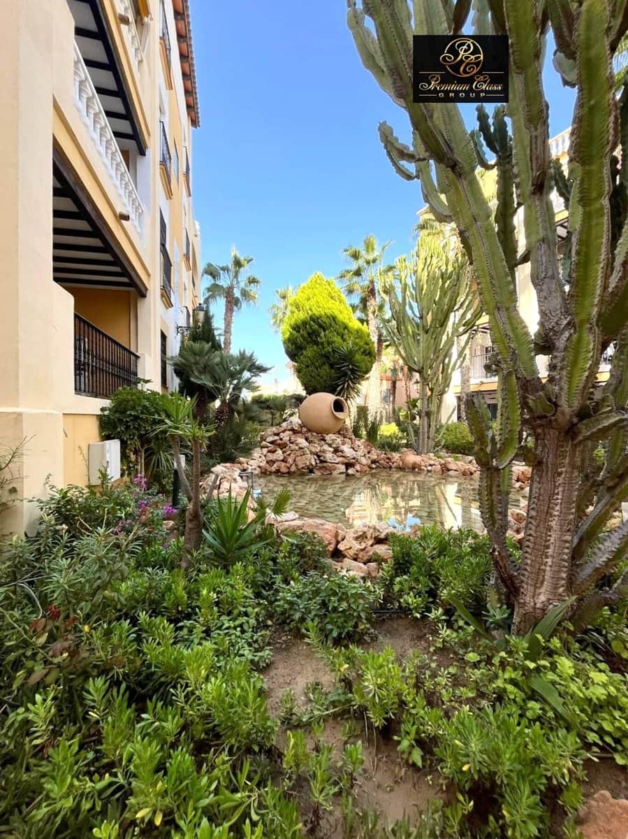 3 soverom Penthouse til salgs i Torrevieja med garasje - € 319 000 (Ref: 9217402)