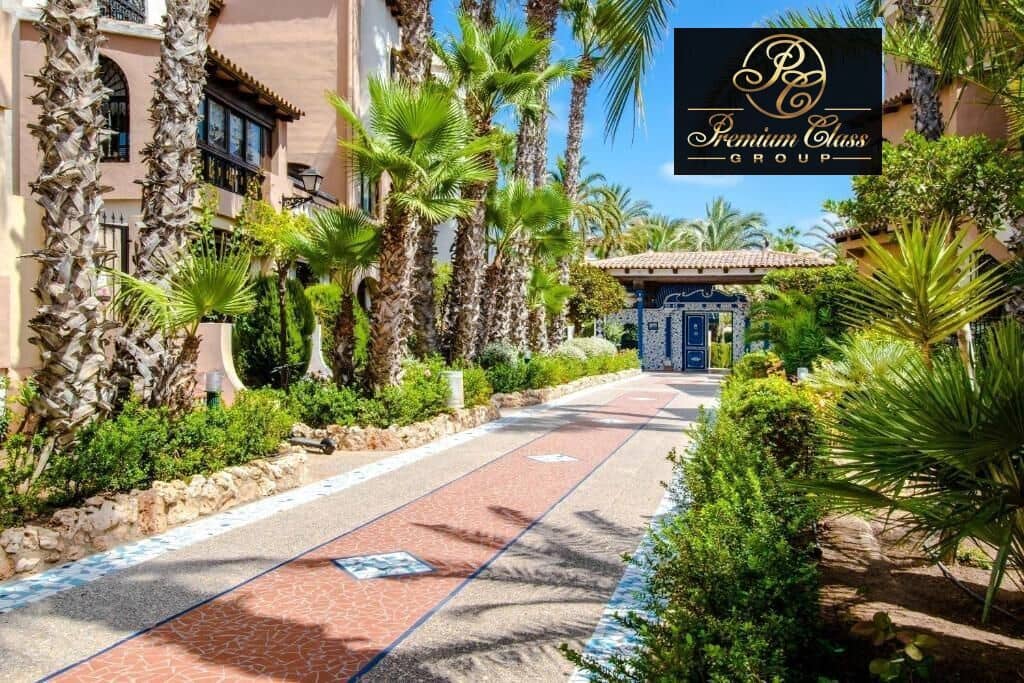 3 chambre Penthouse à vendre à Torrevieja avec garage - 319 000 € (Ref: 9217402)