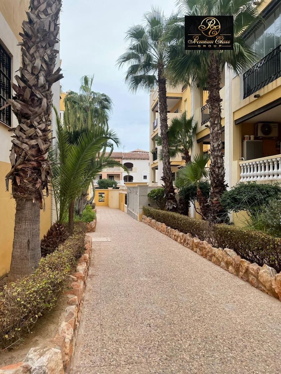 3 chambre Penthouse à vendre à Torrevieja avec garage - 319 000 € (Ref: 9217402)