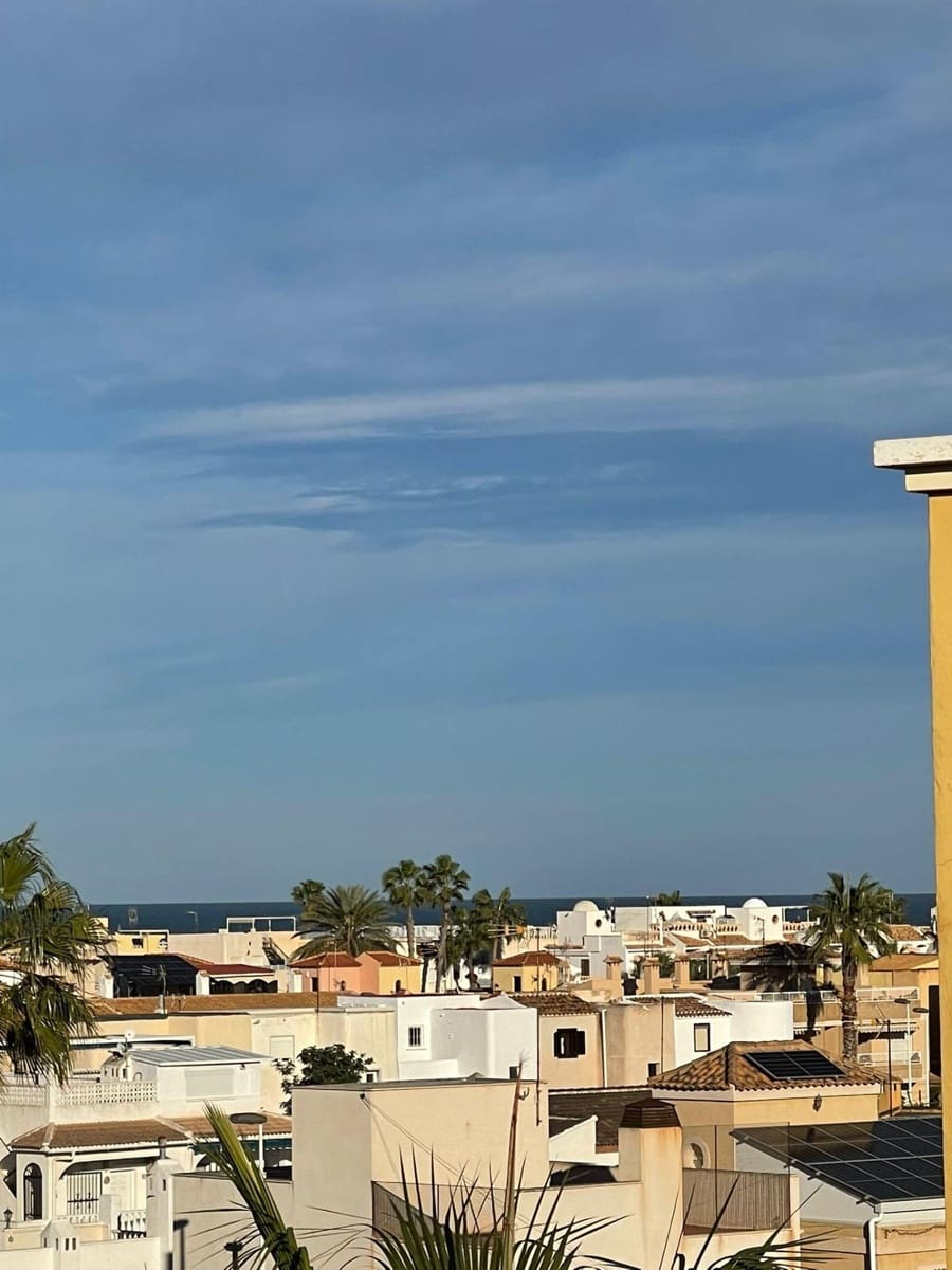 3 soverom Penthouse til salgs i Torrevieja med garasje - € 319 000 (Ref: 9217402)