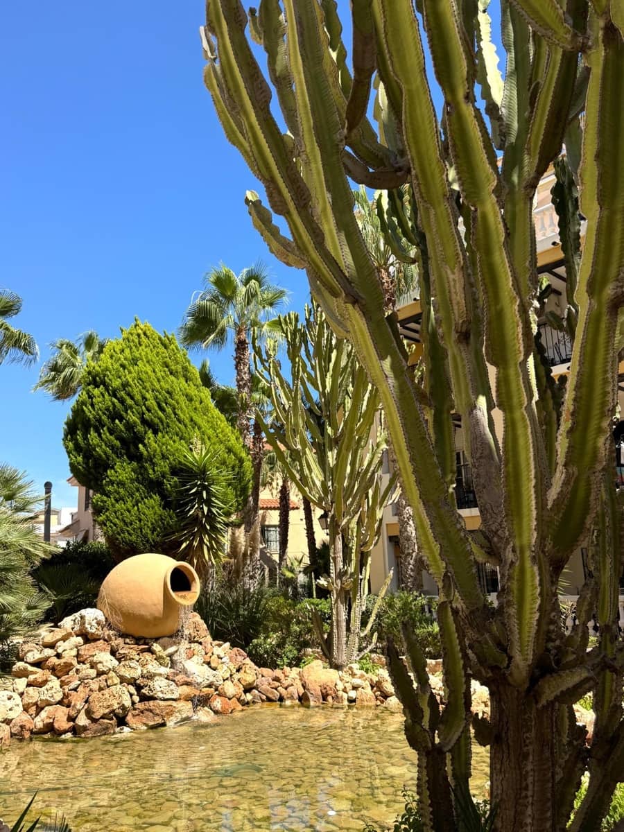 3 sypialnia Penthouse na sprzedaż w Torrevieja z garażem - 299 000 € (Ref: 9217402)