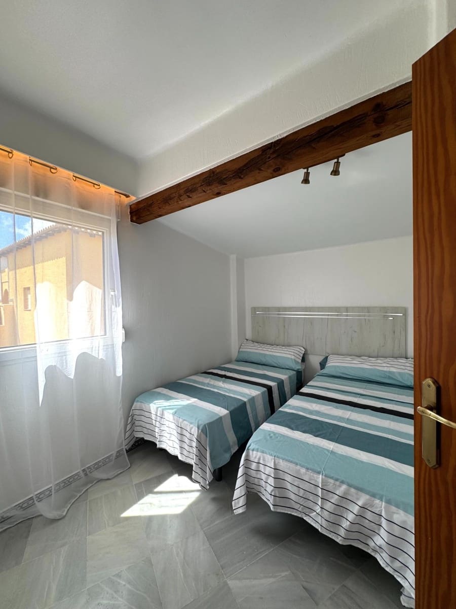 3 sypialnia Penthouse na sprzedaż w Torrevieja z garażem - 299 000 € (Ref: 9217402)