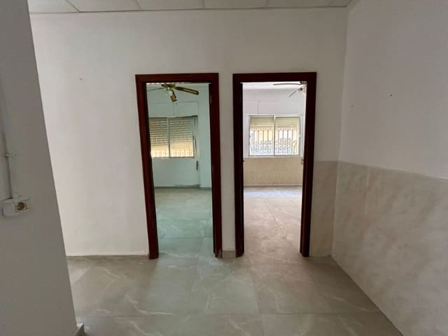 Apartamento de 4 habitaciones en Playa de los Locos, Torrevieja en venta - 156.000 € (Ref: 9228518)