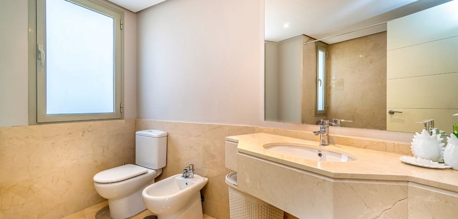 3 soveværelse Lejlighed til salg i Orihuela Costa med swimmingpool garage - € 345.000 (Ref: 9232572)