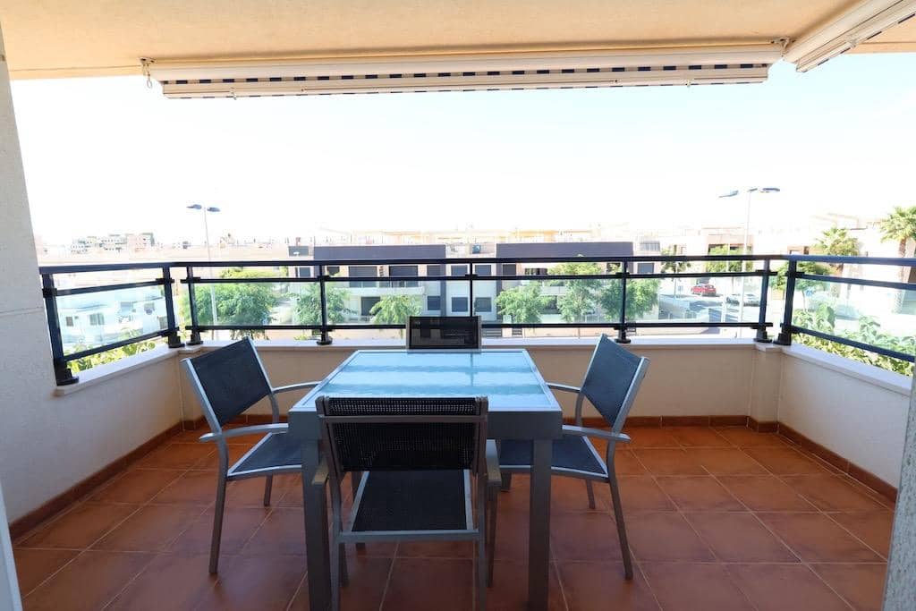 Ático de 2 habitaciones en Pilar de la Horadada en venta con piscina garaje - 329.900 € (Ref: 9236446)