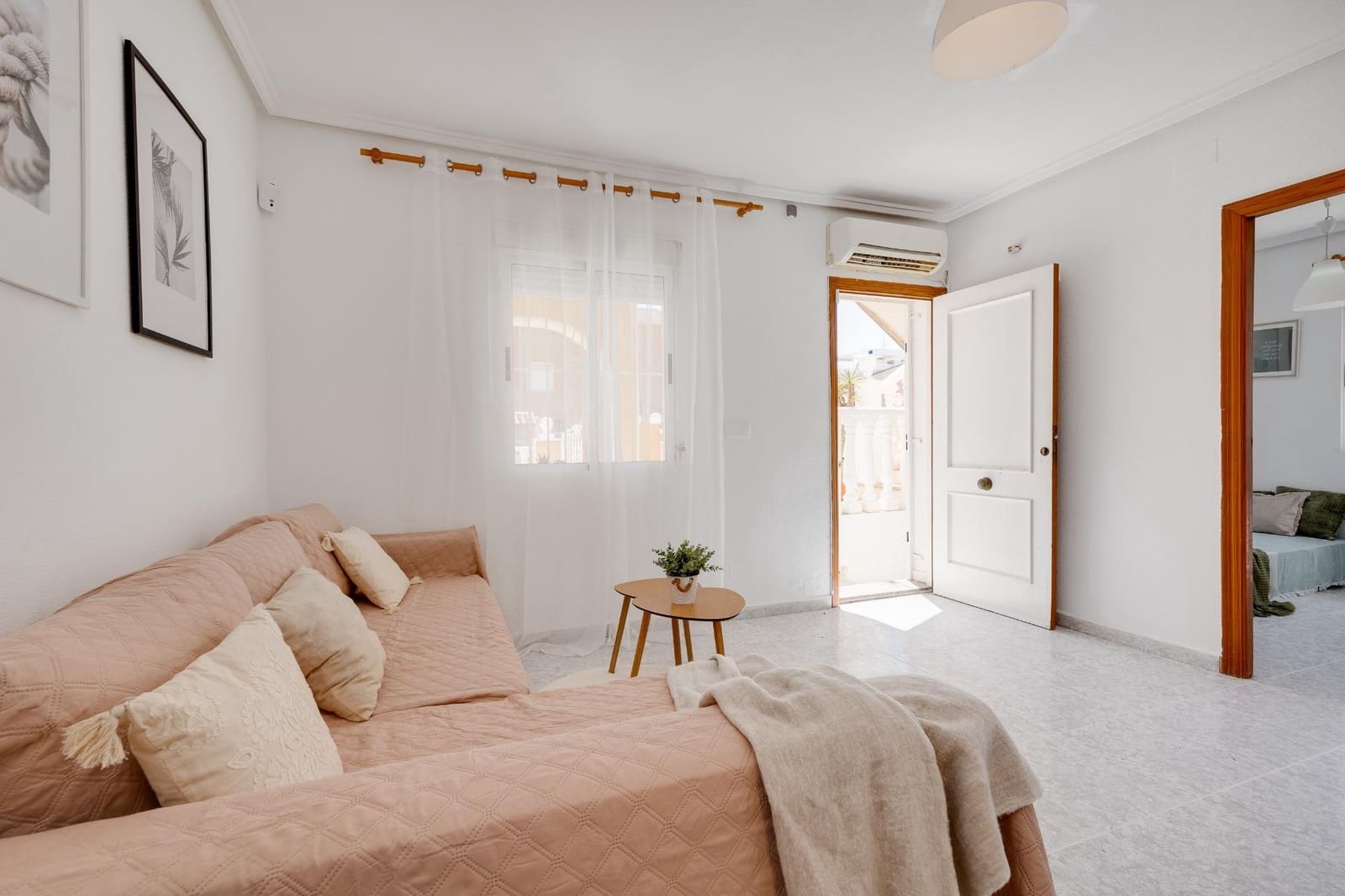 2 camera da letto Bungalow in vendita in Torrevieja con piscina - 159.000 € (Rif: 9236456)