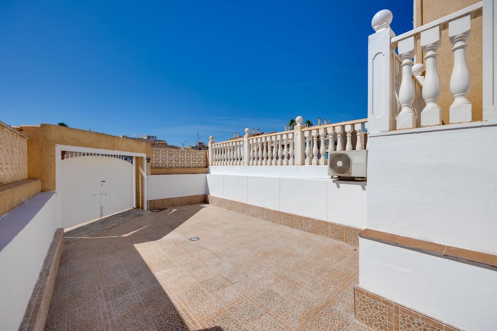 2 camera da letto Bungalow in vendita in Torrevieja con piscina - 159.000 € (Rif: 9236456)