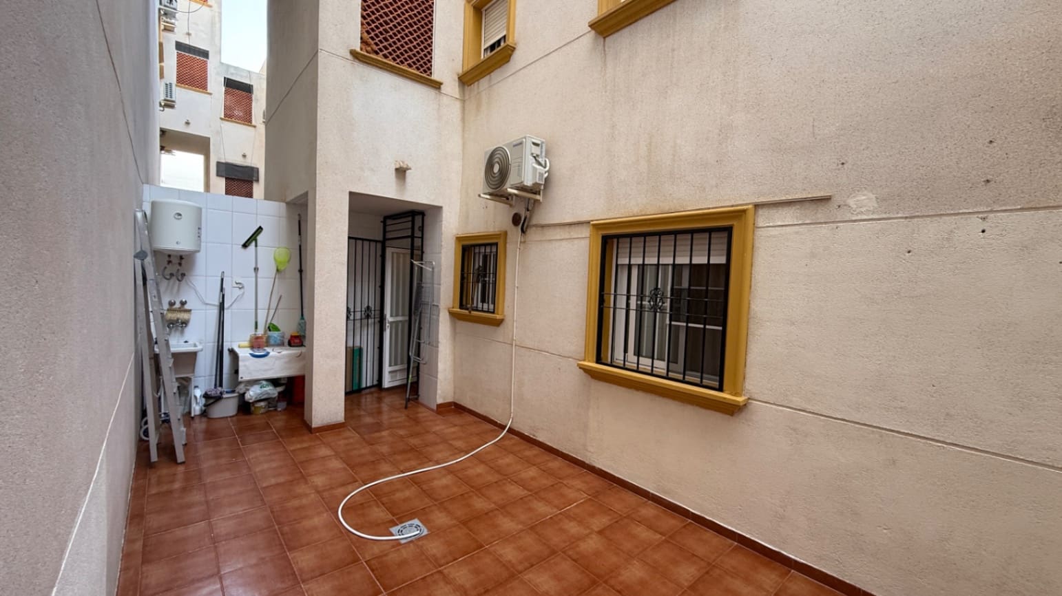 Apartamento de 2 habitaciones en Orihuela en venta - 159.000 € (Ref: 9242905)