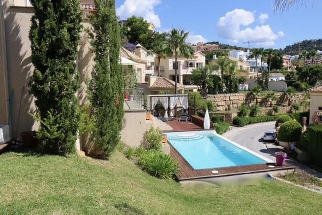 5 sypialnia Willa na sprzedaż w Benahavís pueblo, Benahavís - 2 200 000 € (Ref: 9242934)