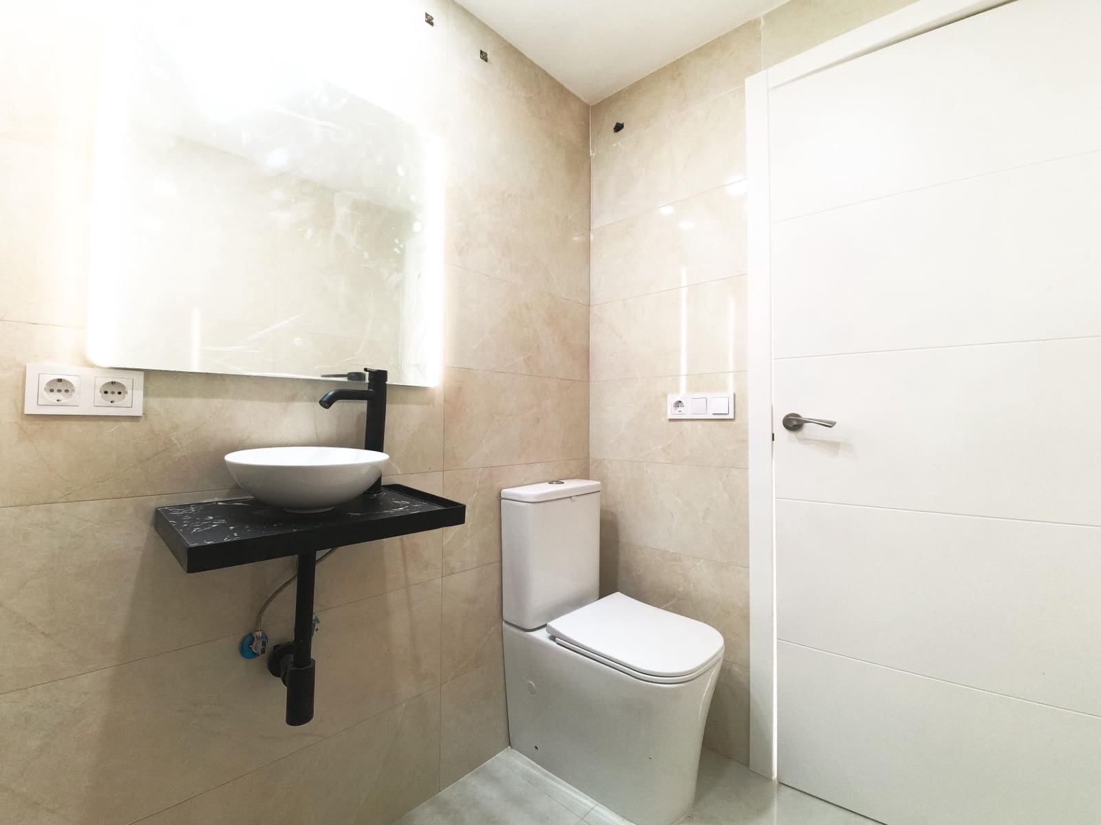 3 quarto Apartamento para venda em Torrevieja com garagem - 209 000 € (Ref: 9247028)