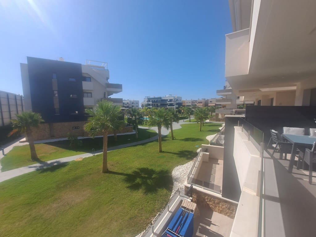 2 bedroom Apartment for sale in Playa Flamenca - € 339,000 (Ref: 9251996)