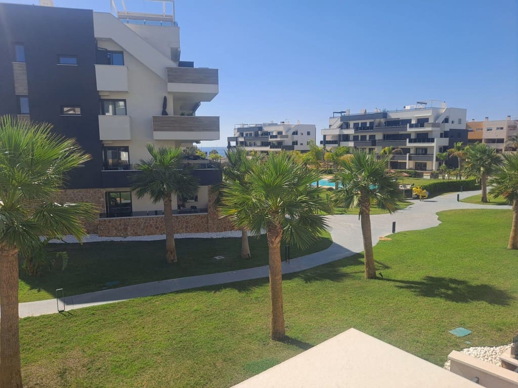 2 bedroom Apartment for sale in Playa Flamenca - € 339,000 (Ref: 9251996)