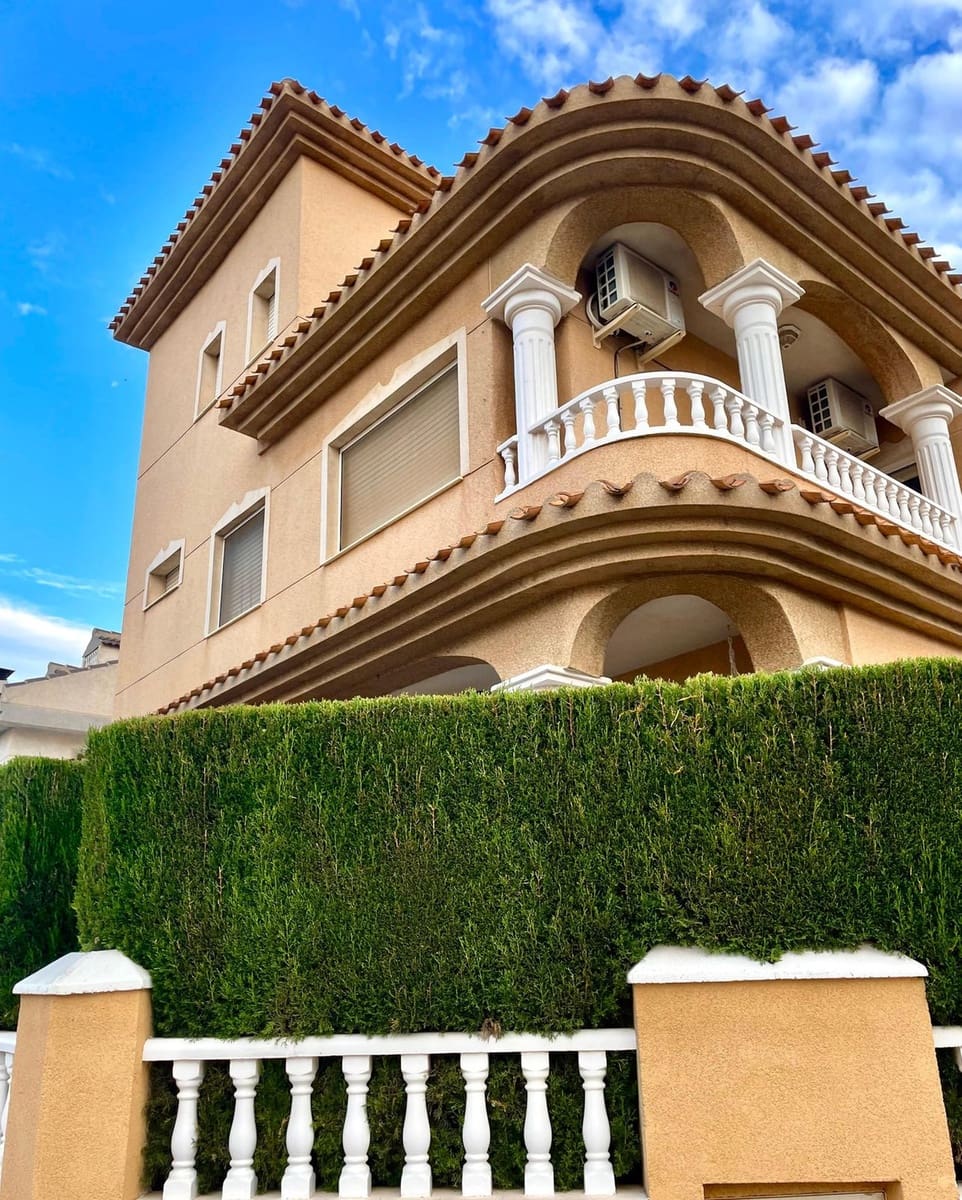 4 soveværelse Villa til salg i San Javier med garage - € 295.000 (Ref: 9252004)