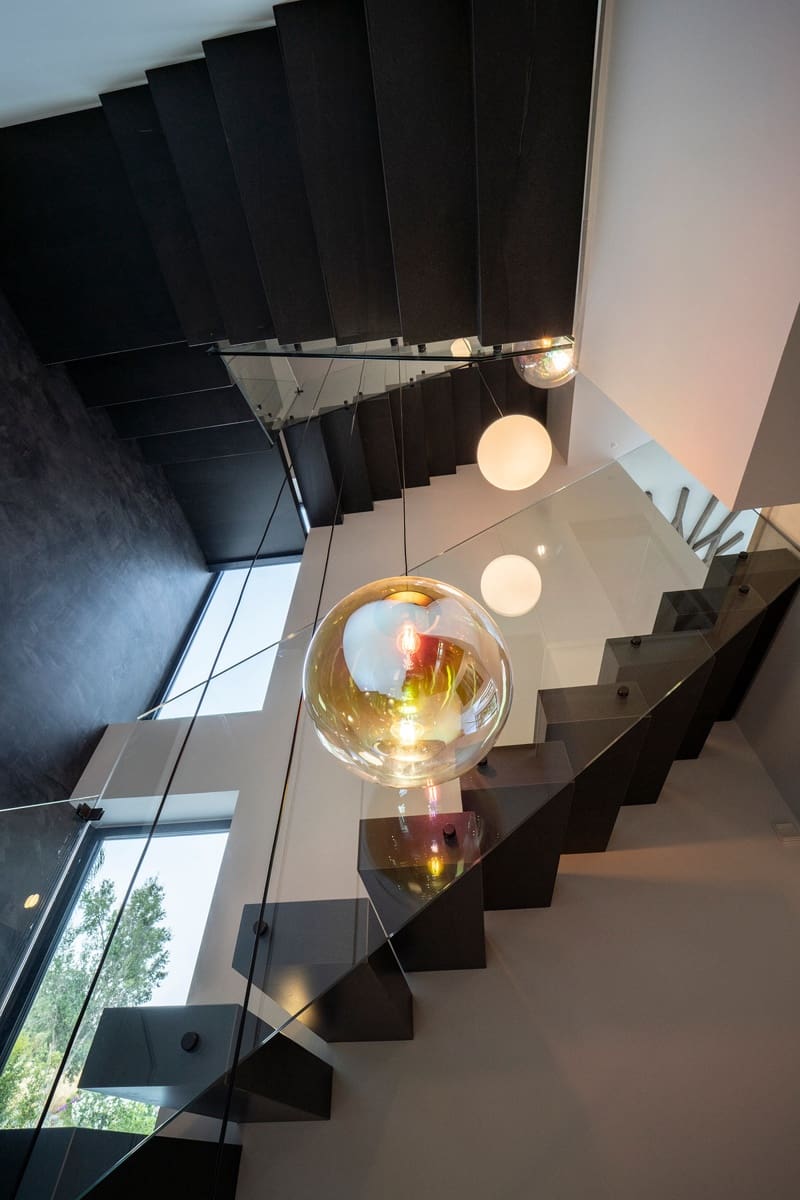 6 sypialnia Willa na sprzedaż w El Paraiso z basenem - 6 800 000 € (Ref: 9257116)