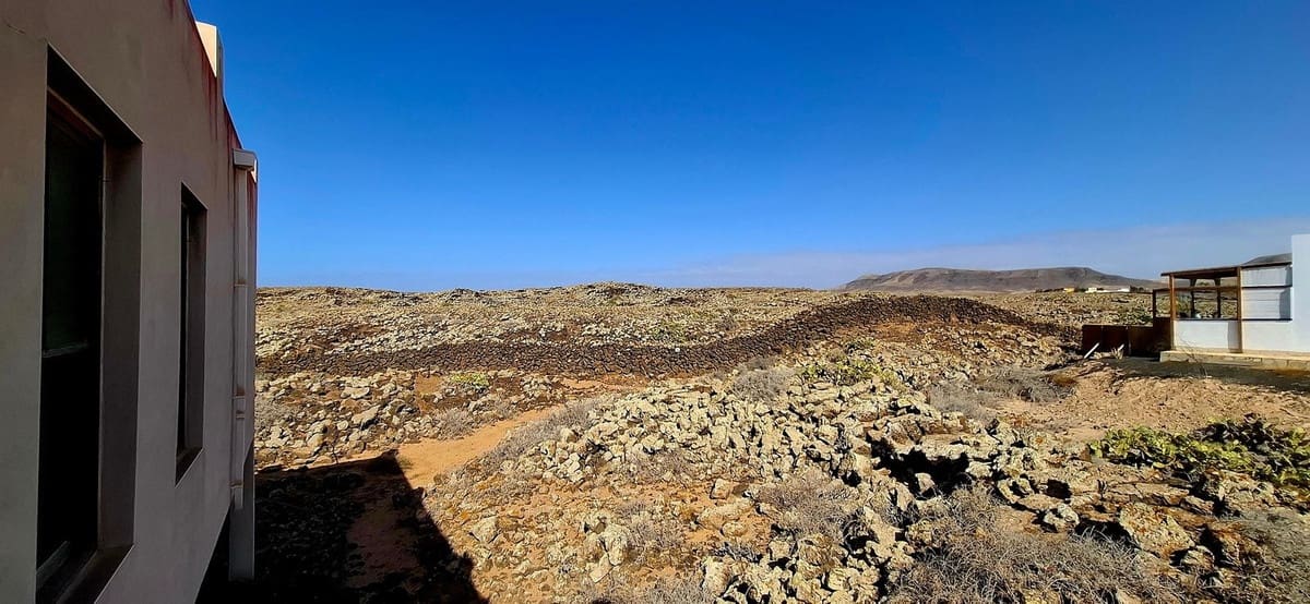 8 slaapkamer Villa te koop in La Oliva met garage - € 990.000 (Ref: 9257127)