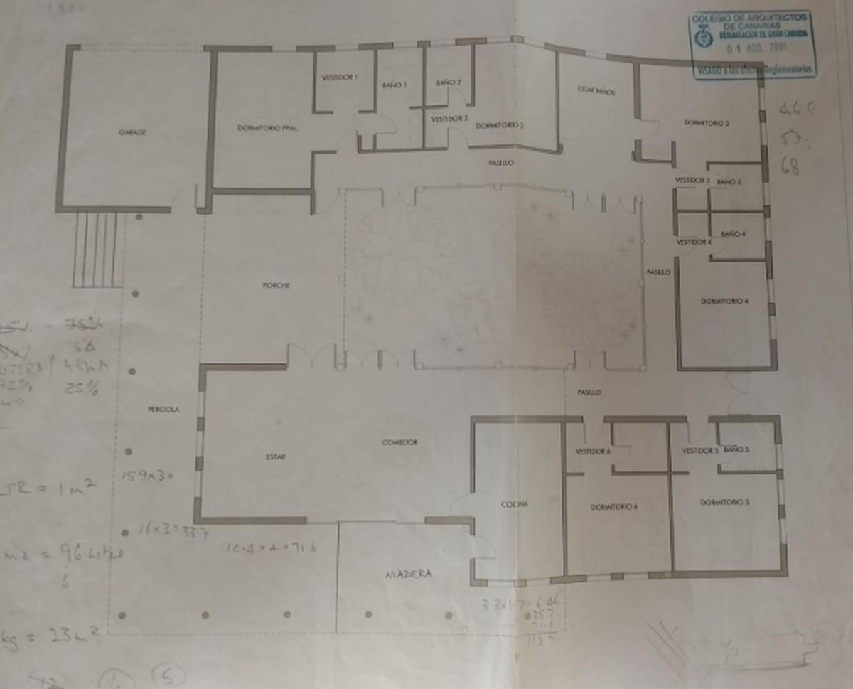 8 slaapkamer Villa te koop in La Oliva met garage - € 990.000 (Ref: 9257127)