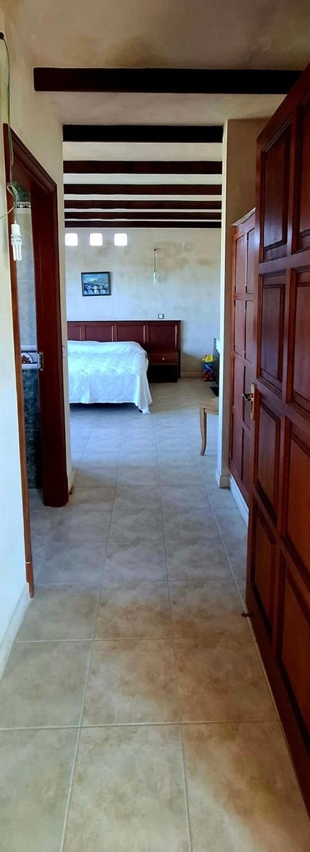 8 sypialnia Willa na sprzedaż w El Cotillo z garażem - 990 000 € (Ref: 9257127)