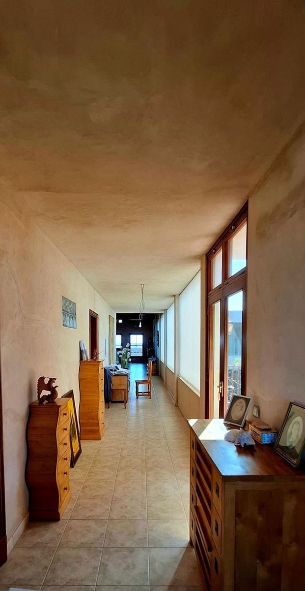 8 sypialnia Willa na sprzedaż w El Cotillo z garażem - 990 000 € (Ref: 9257127)