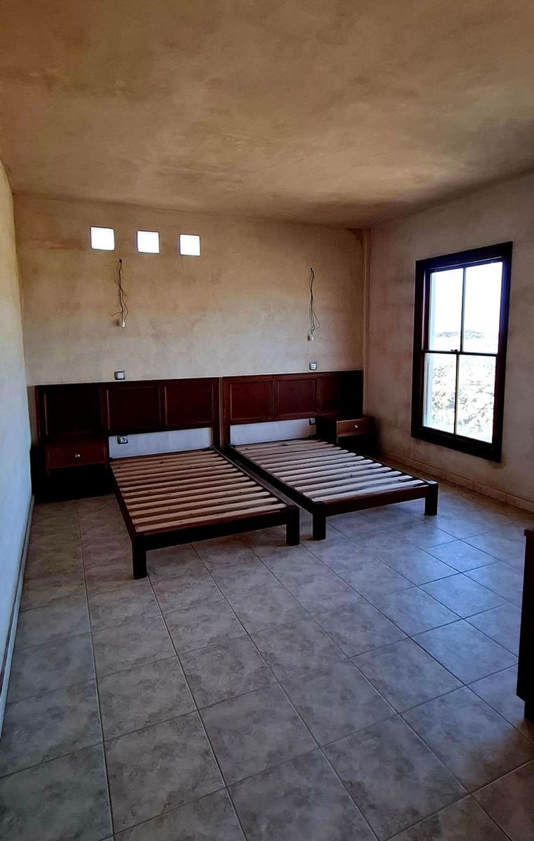 8 sypialnia Willa na sprzedaż w El Cotillo z garażem - 990 000 € (Ref: 9257127)