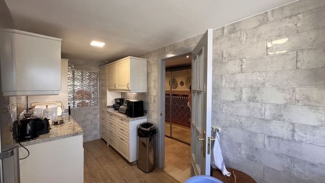 2 bedroom Penthouse for sale in Guadalmina Baja, Marbella with garage - € 420,000 (Ref: 9262464)