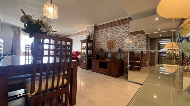 2 bedroom Penthouse for sale in Guadalmina Baja, Marbella with garage - € 420,000 (Ref: 9262464)
