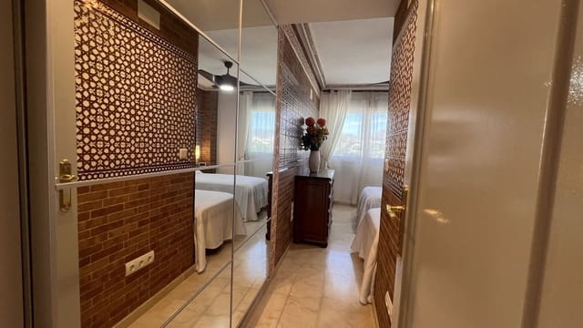 2 bedroom Penthouse for sale in Guadalmina Baja, Marbella with garage - € 420,000 (Ref: 9262464)