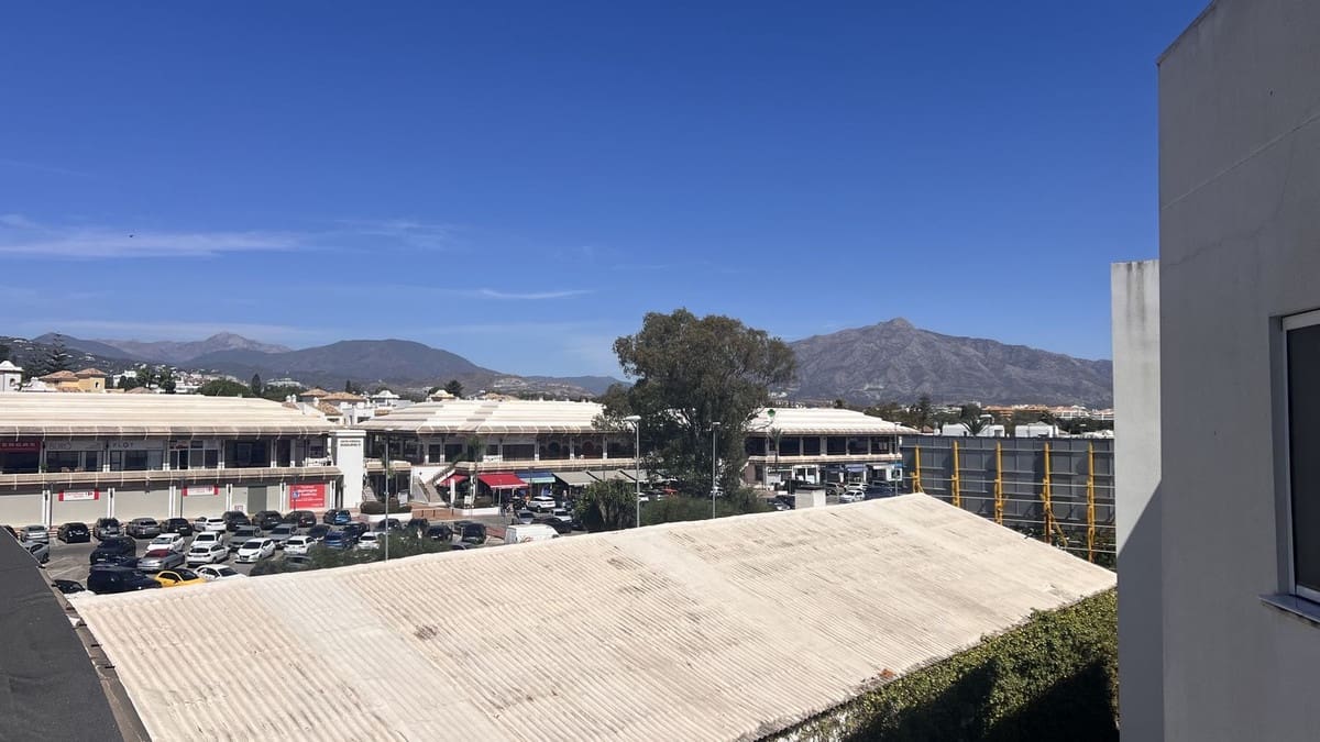 2 makuuhuone Kattohuoneisto myytävänä paikassa San Pedro de Alcantara mukana 
autotalli - 420 000 € (Ref: 9262464)