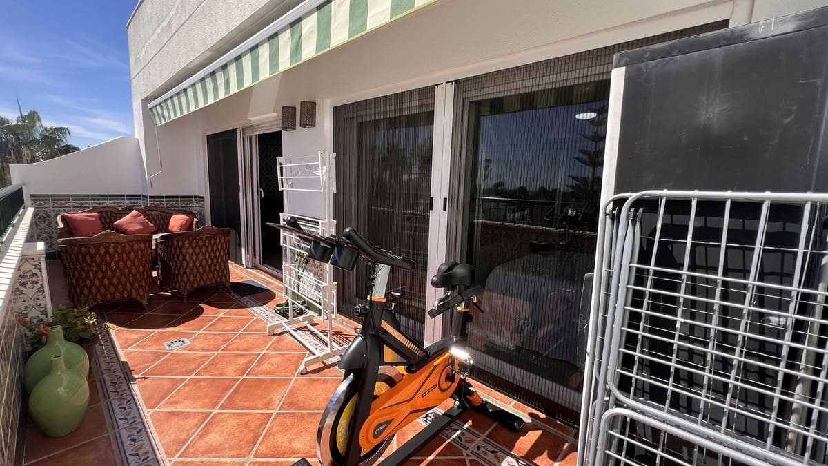 2 makuuhuone Kattohuoneisto myytävänä paikassa San Pedro de Alcantara mukana 
autotalli - 420 000 € (Ref: 9262464)