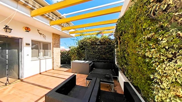 2 soverom Hus til salgs i Mil Palmeras, Pilar de la Horadada med svømmebasseng - € 234 900 (Ref: 9264278)