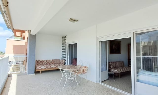 3 soveværelse Penthouse til salg i Playa de los Náufragos, Torrevieja - € 169.000 (Ref: 9264279)