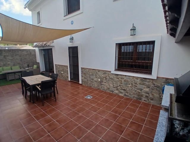 4 soveværelse Lejlighed til salg i Los Pacos, Fuengirola med garage - € 850.000 (Ref: 9264282)