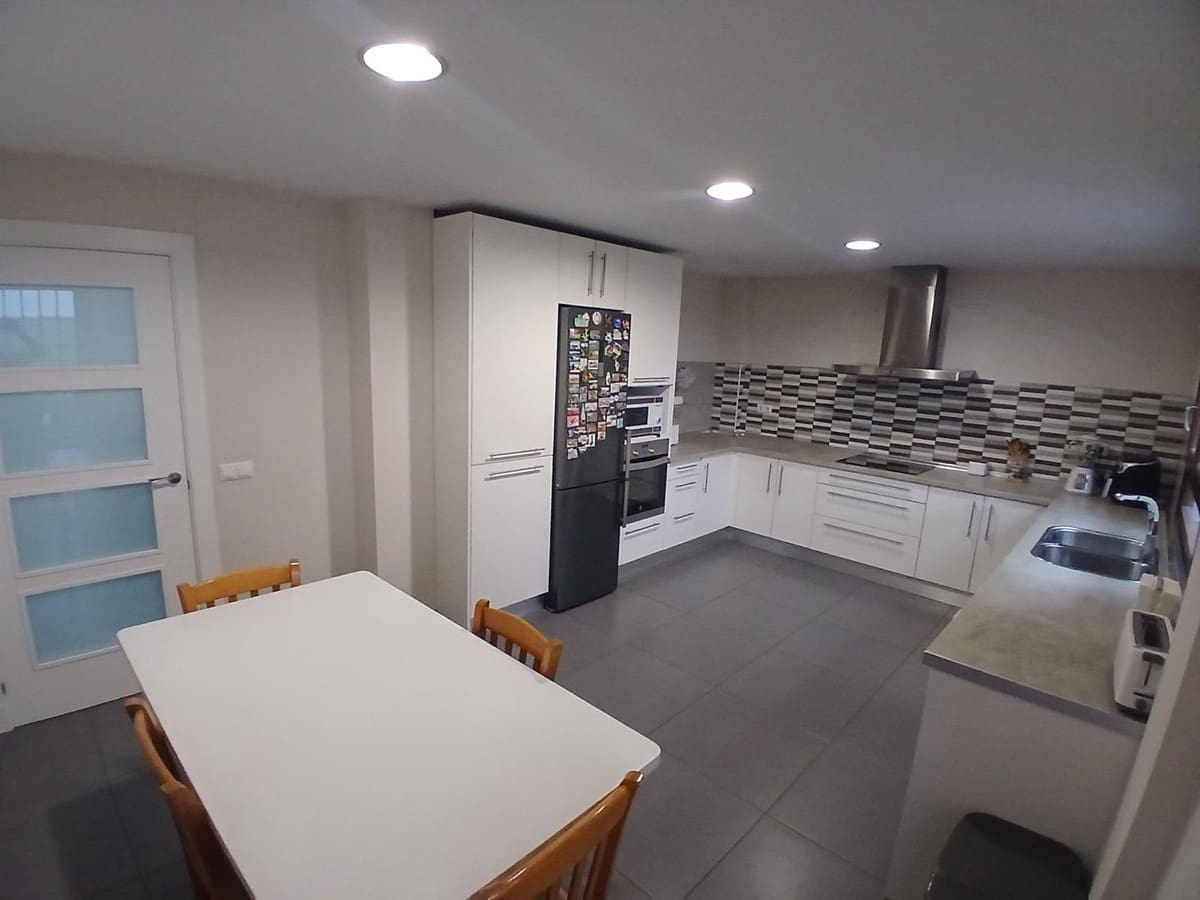 Apartamento de 4 habitaciones en Fuengirola en venta con garaje - 850.000 € (Ref: 9264282)