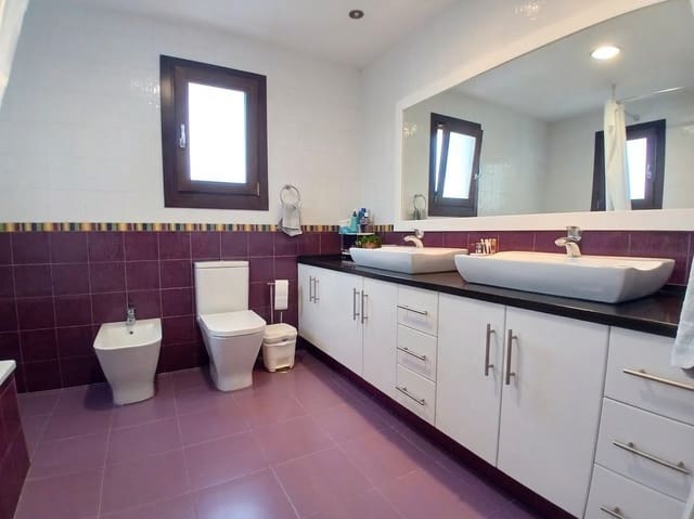 4 quarto Moradia para venda em Los Pacos, Fuengirola - 745 000 € (Ref: 9264282)